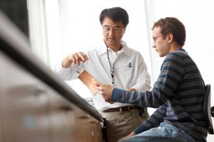 Ki Chon, left, in his lab with PhD candidate Christopher Scully