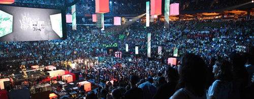 Microsoft and Free The Children welcome 15,000 youth to the first U.S. We Day to listen to great, live music; be inspired by celebrities and activists; and connect with one another around their common desire to change the world. Image credit: Microsoft