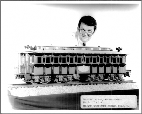 Wayne Wesolowski with his 1/12 miniature car. What color should it be? (Image credit: Benedictine University Library)