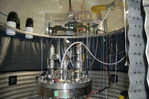 The COUPP-60 detector installed at the SNOLAB underground laboratory in Ontario, Canada. Image courtesy of SNOLAB