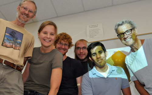 Michod's lab group (left to right): Patrick Ferris, Deborah Shelton, Erik Hanschen, Zachariah Grochau-Wright, David Shahnooshi and Rick Michod. (Photo by: Patrick McArdle/UANews)