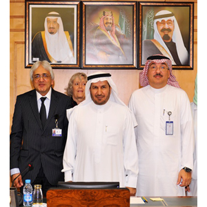 Professor Alimuddin Zumla, UCL Research Department of Infection (left), with Dr Abdullah Al-Rabeeah, Minister of Health, KSA (centre) and Professor Ziad Memish, Deputy Minister, KSA (right). Image credit: University College London