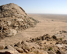 A large dried lake in the White Nile Valley floor. Image: David Haberlah