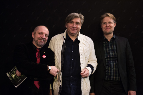 Dokumentarfilmer Werner Boote (m.) mit Jury-Vorsitzendem Bernward Geier (l.) und Festivaldirektor Nic Niemann (r.). Foto credit: C. Klant