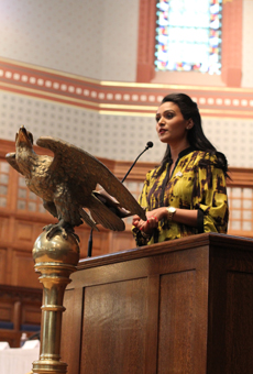 Nina Davaluri — Miss America 2014 — speaks about cross-cultural understanding in Battell Chapel. (Photo by Pooja Salhotra)