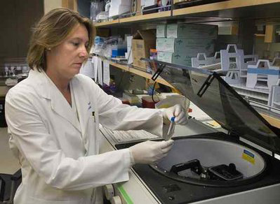 Dr. Rhonda Voskuhl. UCLA neurologist Rhonda Voskuhl, director of the UCLA Multiple Sclerosis Program. Image credit: University of California