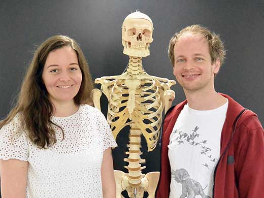 Die AutorInnen der Studie: Barbara Fischer, Philipp Mitteröcker (Image copyright: Maximilian Petrasko).
