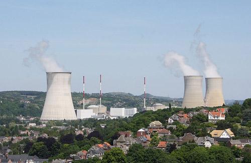 Kernkraftwerk Tihange. Photo credit: Hullie (Source: Wikipedia)