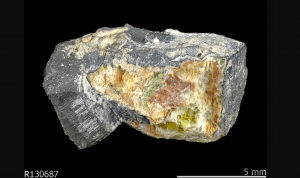Parisite-(La) is one of the new carbon-bearing minerals that was predicted before it was found. Photo credit:  rruff.info, donated by Dr. Luiz Menezes. 