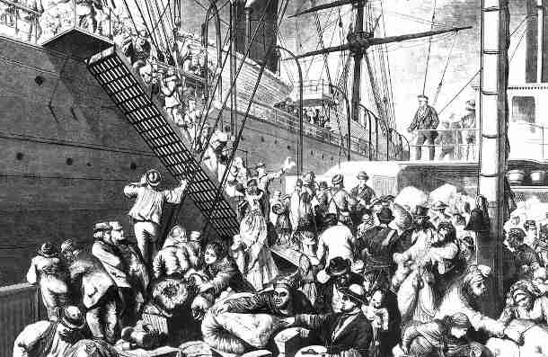 Deutsche Emigranten betreten um 1850 ein Dampfschiff in Richtung New York City/USA. Bild Quelle: Wikimedia Commons